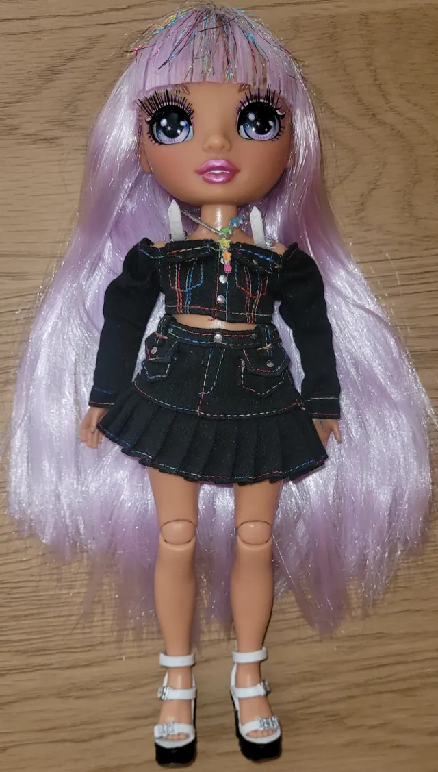 Rainbow High Junior "Avery Styles"-dukke 23cm