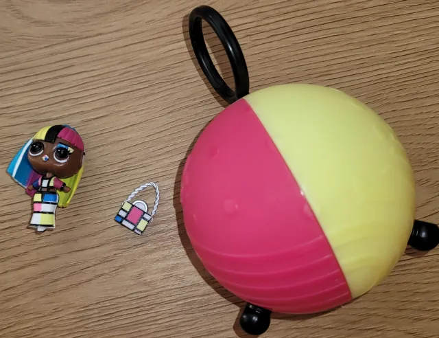 L.O.L Surprise Mini - "Angles" med mini-hus i ball