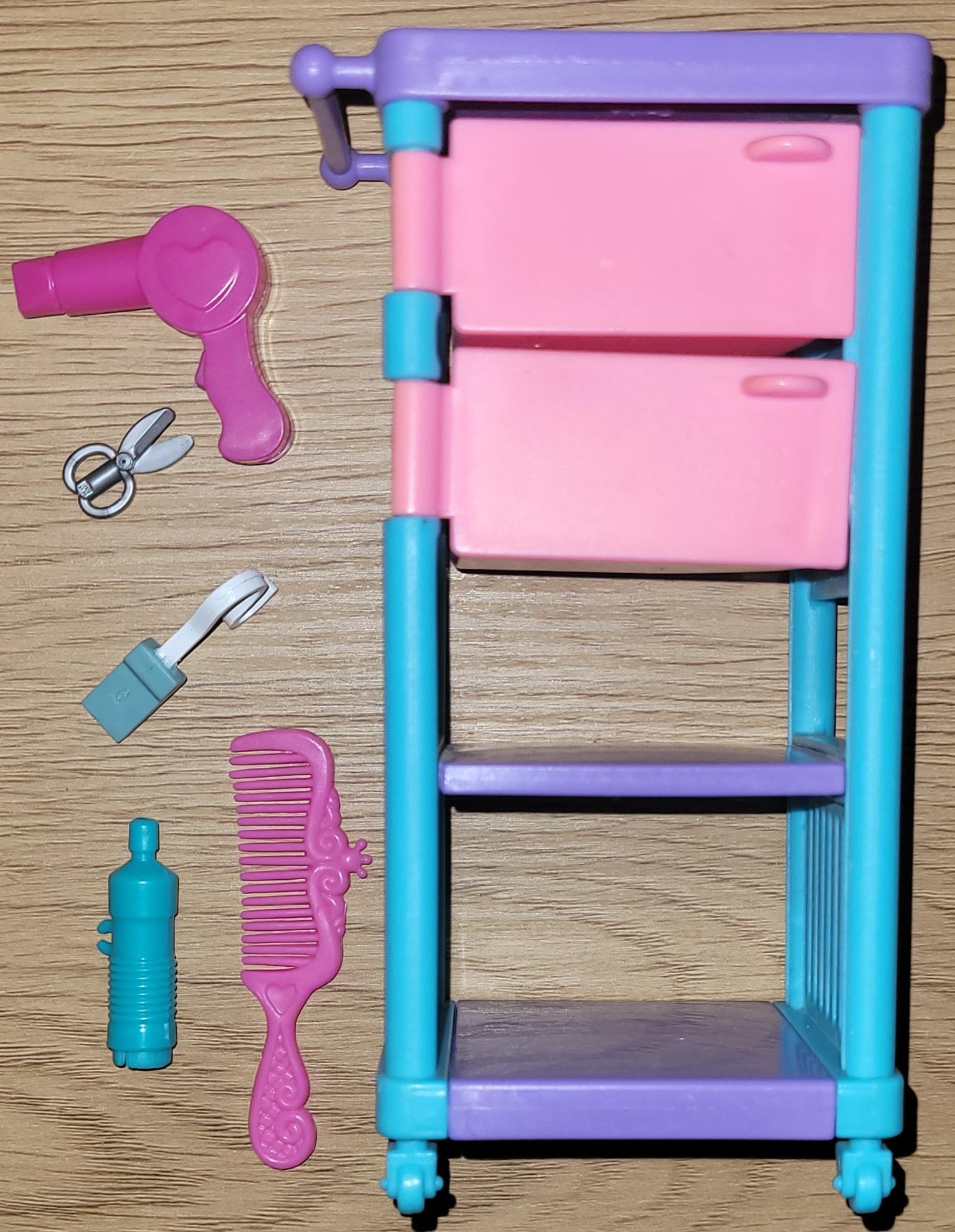 Vintage Barbie frisørstasjon med moderne tilbehør