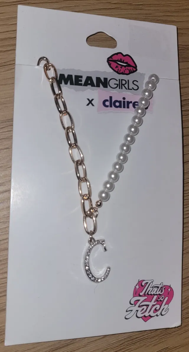 Mean Girls x Claire's halskjede "C" gullfarget