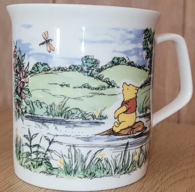 Ole Brumm mellomstort krus i benporselen  - Royal Doulton, vintage