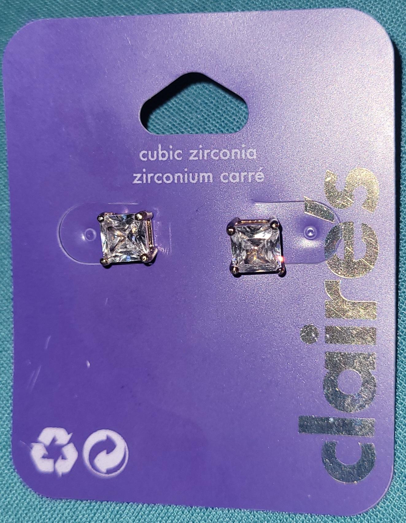 Øredobber med  cubic zirconia firkantede Claire's ubrukt med tagg