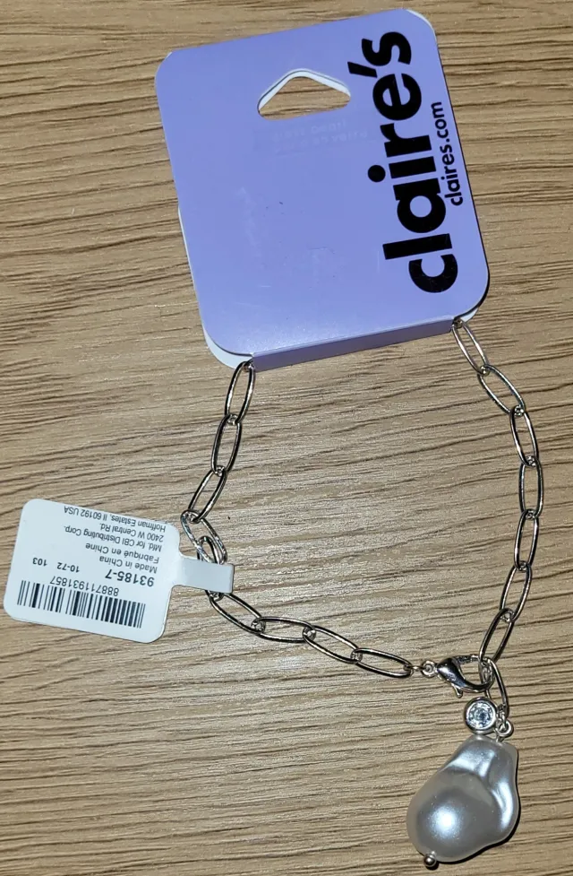 Uåpnet armbånd - kjede med glassperle, Claire's
