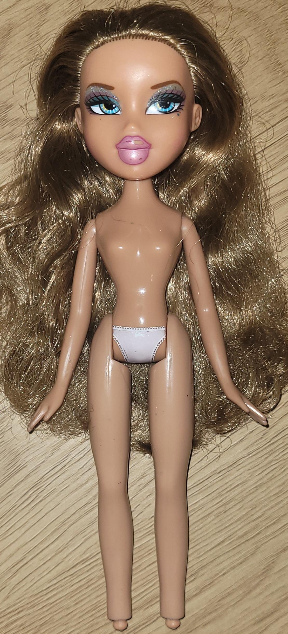 Bratz Yasmin-dukke uten klær eller tilbehør - Hollywood Style 2005