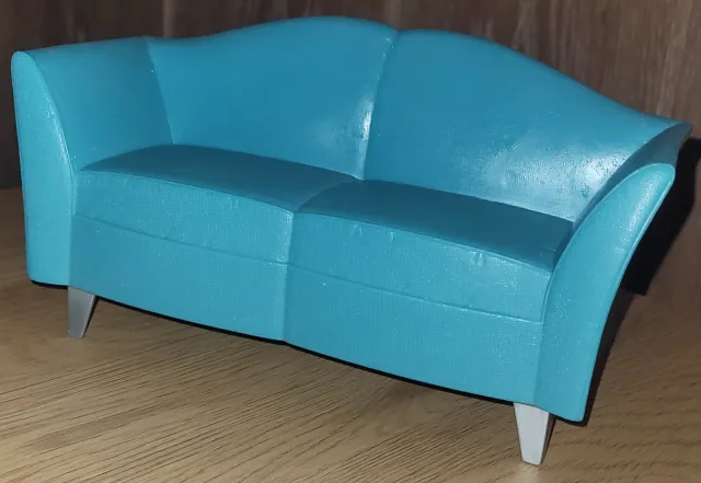 Barbie blå sofa i hardplast