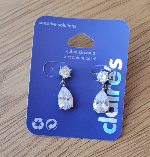 Øredobber  dråpeformet cubic zirconia Claire's ubrukt med tagg