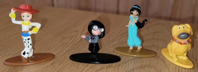Disney diecast-figurer miniatyr (velg din variant)