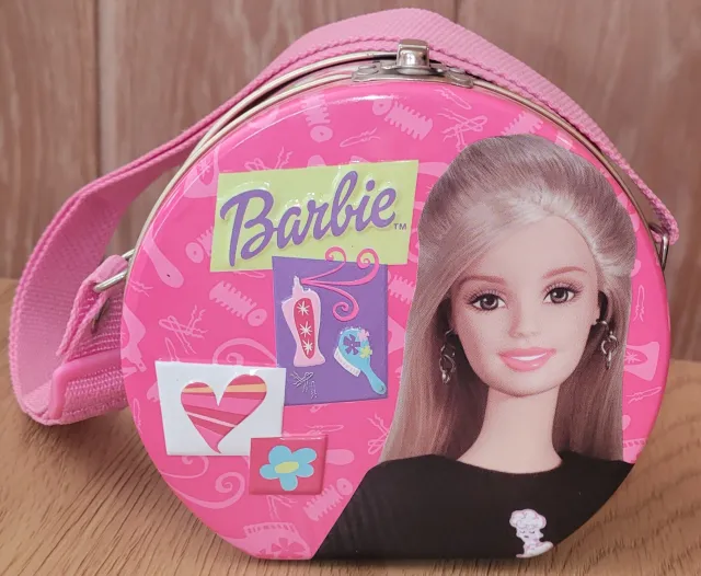 Vintage Barbie tinnboks med veskestropp 2002