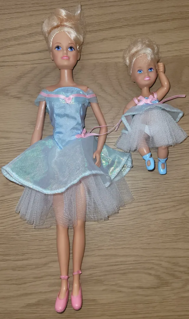 Vintage Sindy- sett med 2 dukker, ballett-lærer og student