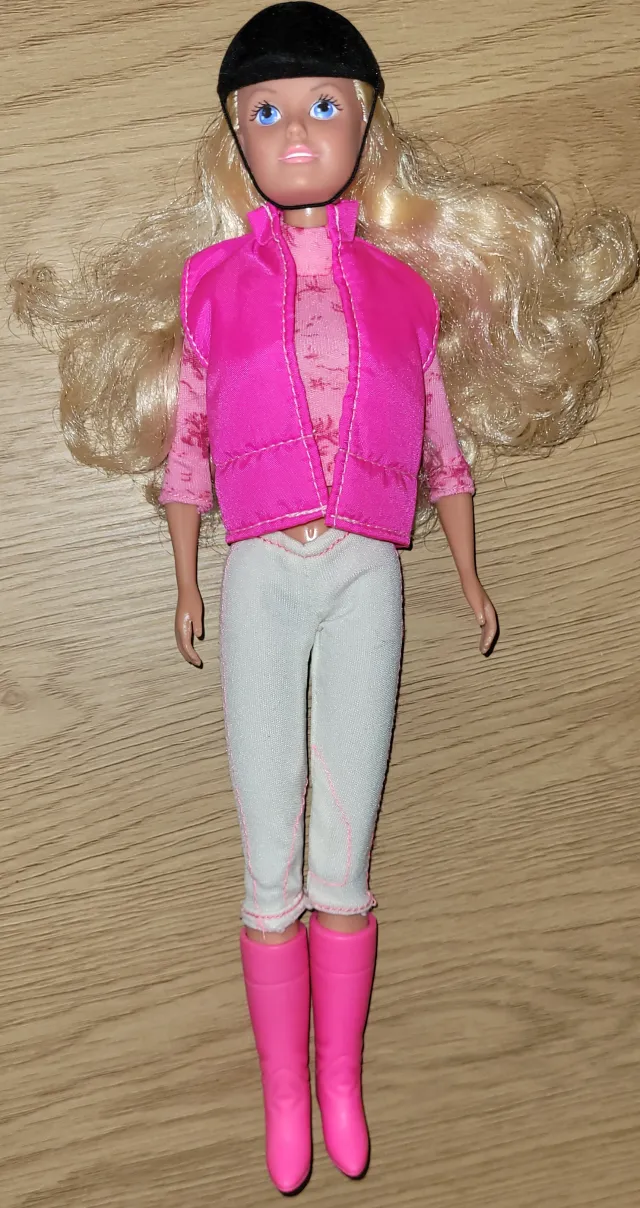 Vintage Sindy-dukke med  rideklær