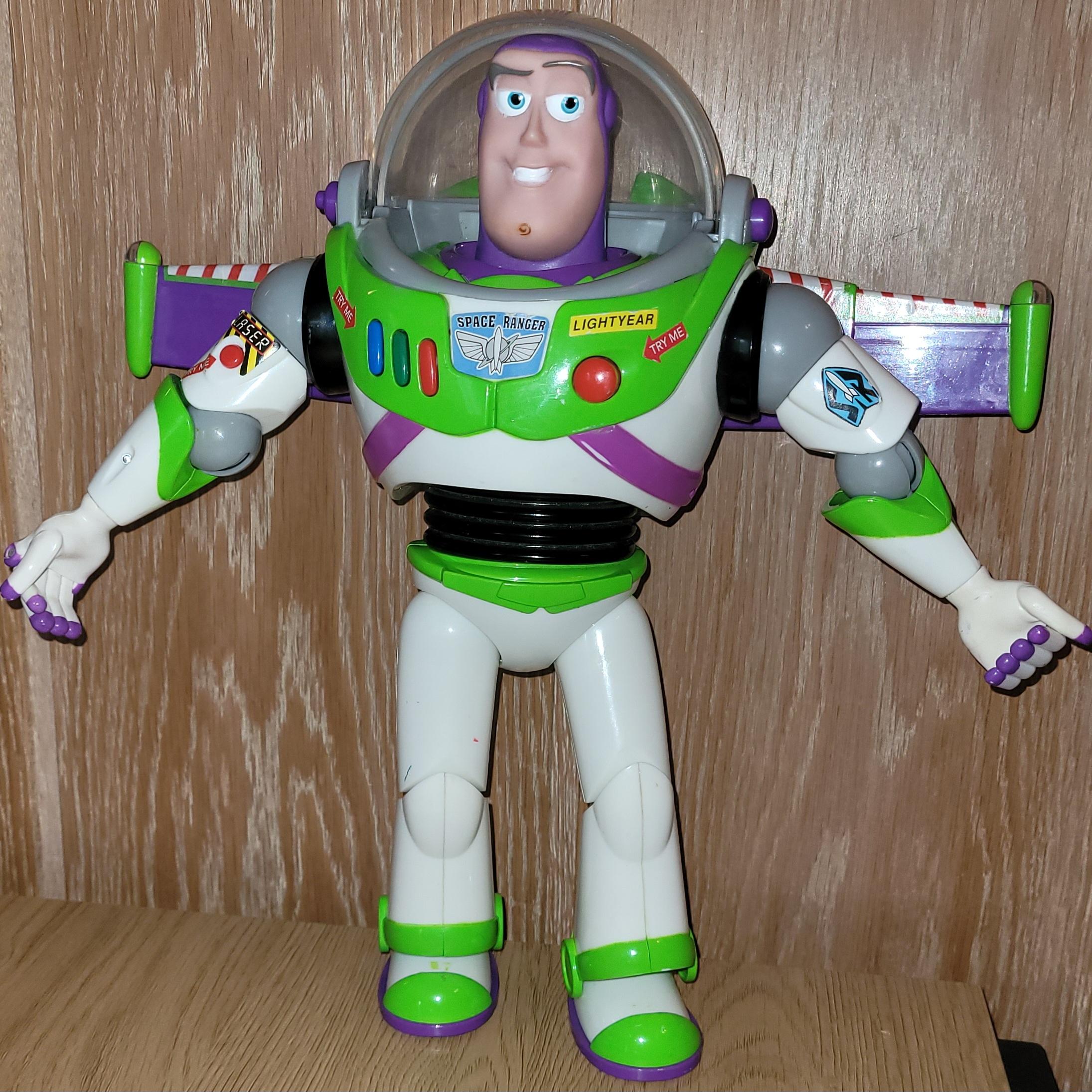 Disney Toy Story - stor Buzz Lightyear interaktiv leke