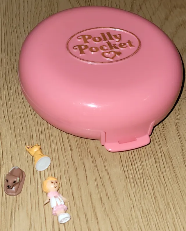 Bluebird Polly Pocket Button's Animal Hospital 1989