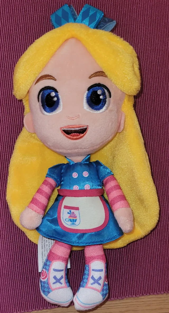 Disney Alice i Eventyrland, myk dukke