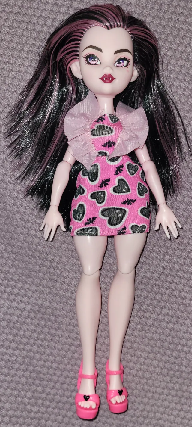 Monster High Draculaura budsjettutgave