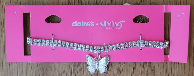 Paris Hilton choker-smykke med sommerfugl