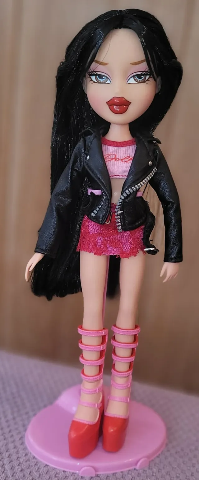 Bratz Goin' Out Jade - med bevegelige håndledd/albuer og prima hår