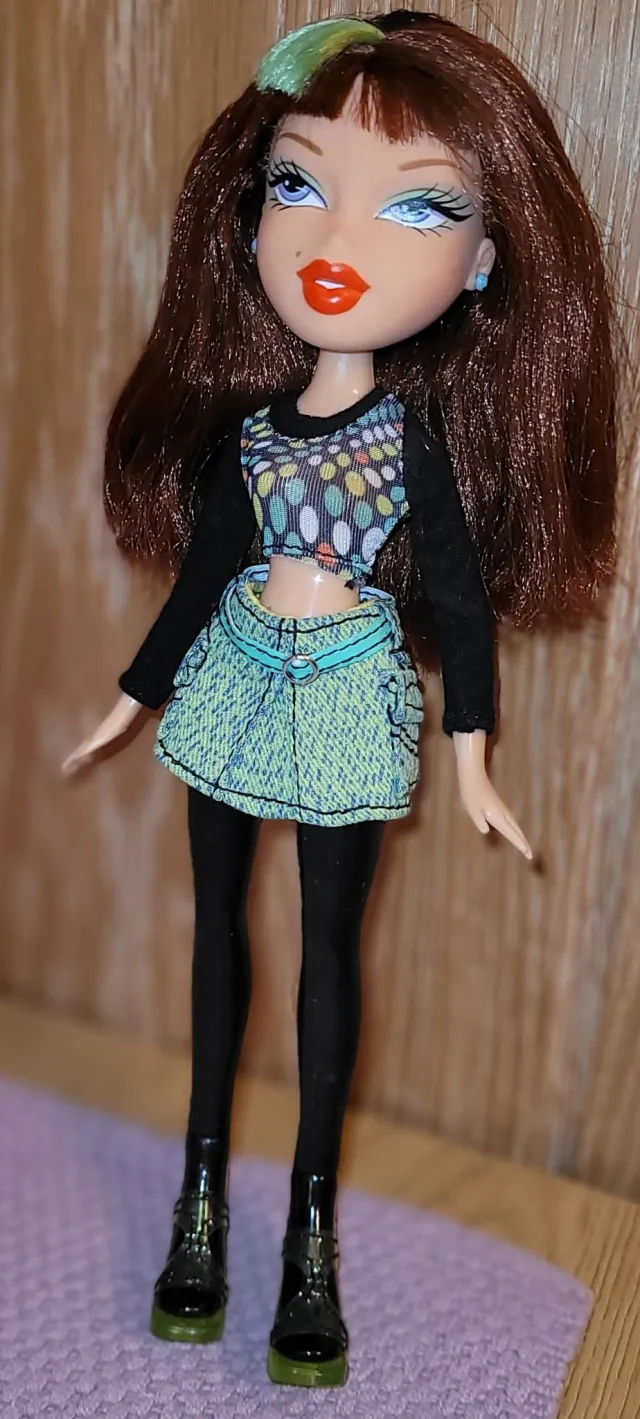 Bratz "Phoebe", i-Candy 2005, klippet hår