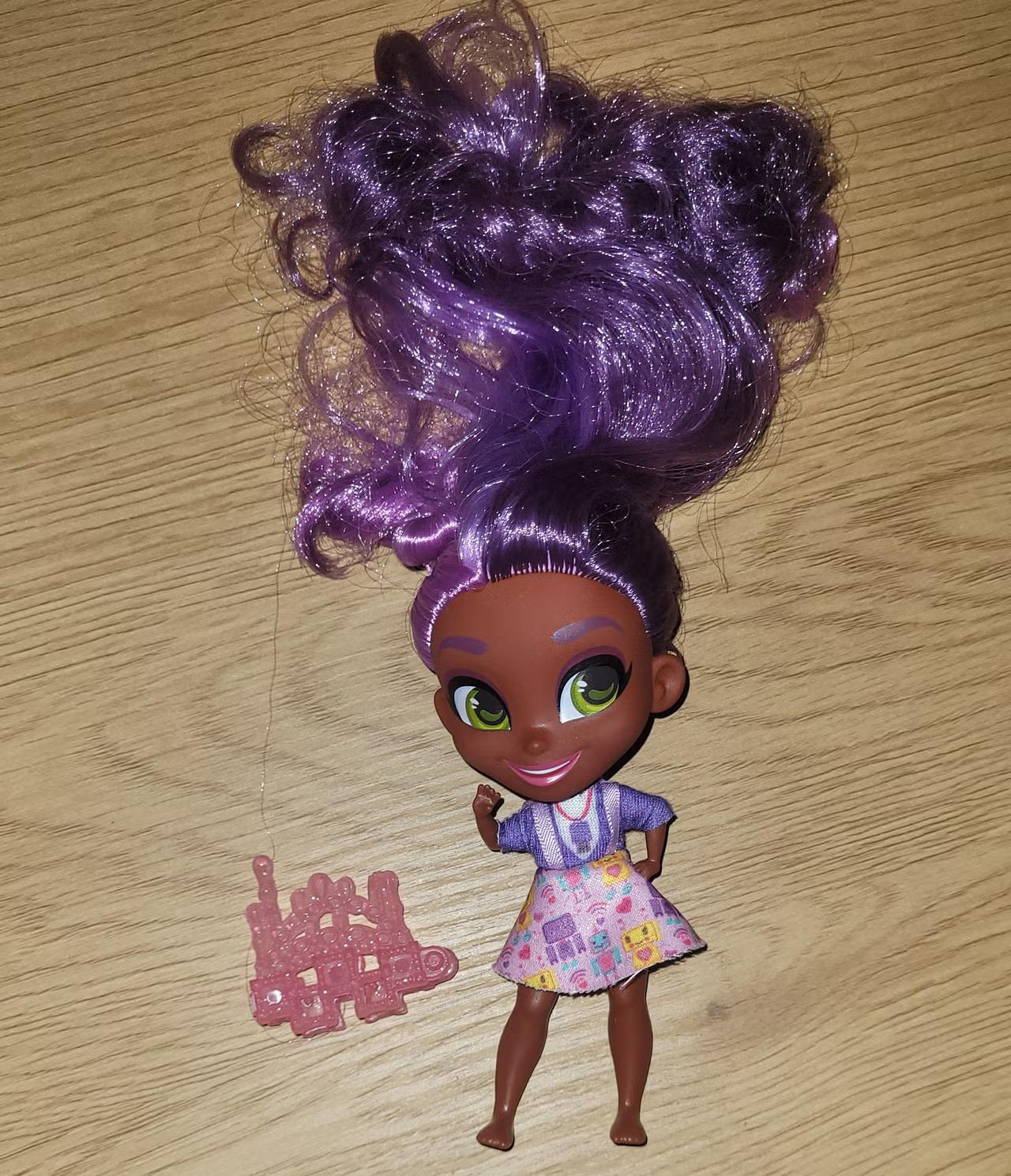 Hairdorables "Kali"-dukke