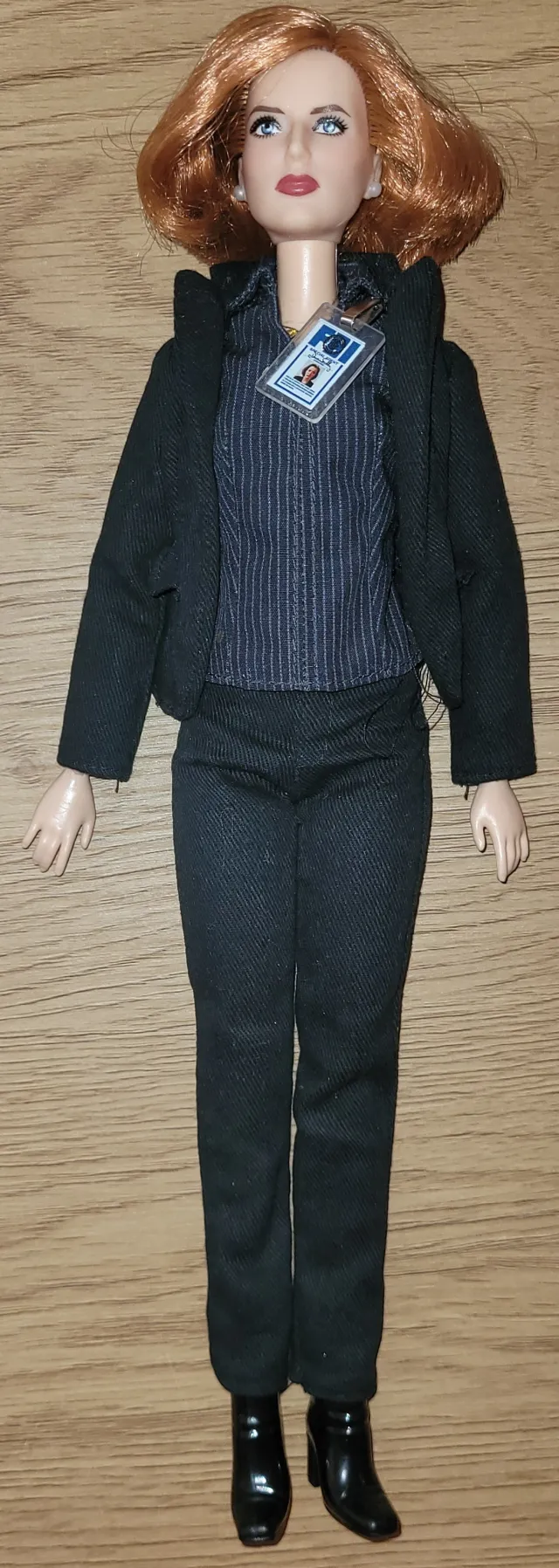 Barbie The X-Files Dana Scully dukke 30cm