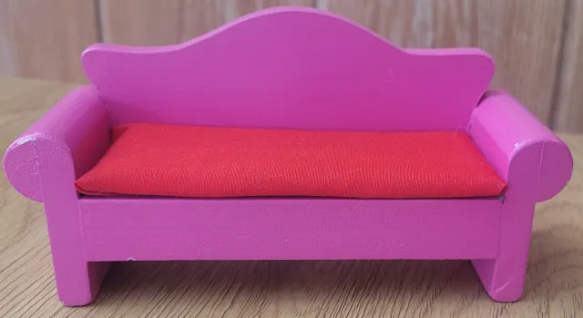 Dukkehusmøbel av tre - sofa