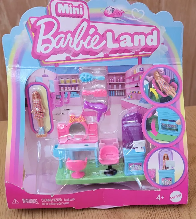 Mini Barbieland sett med dukke og frisørsalong