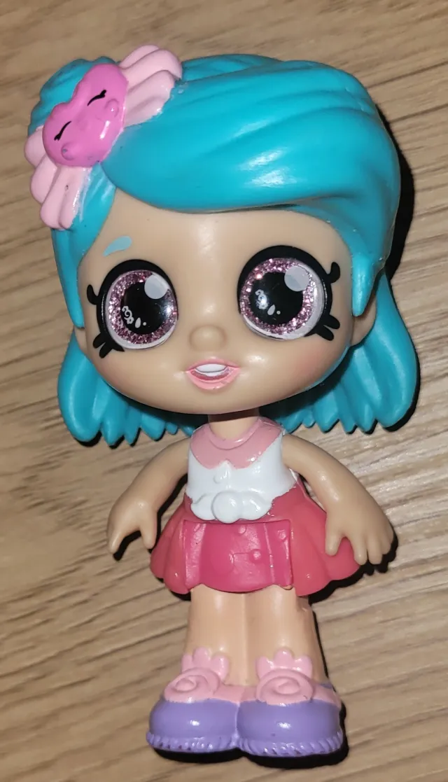 Kindi Kids mini-dukke "Cindy Pops"