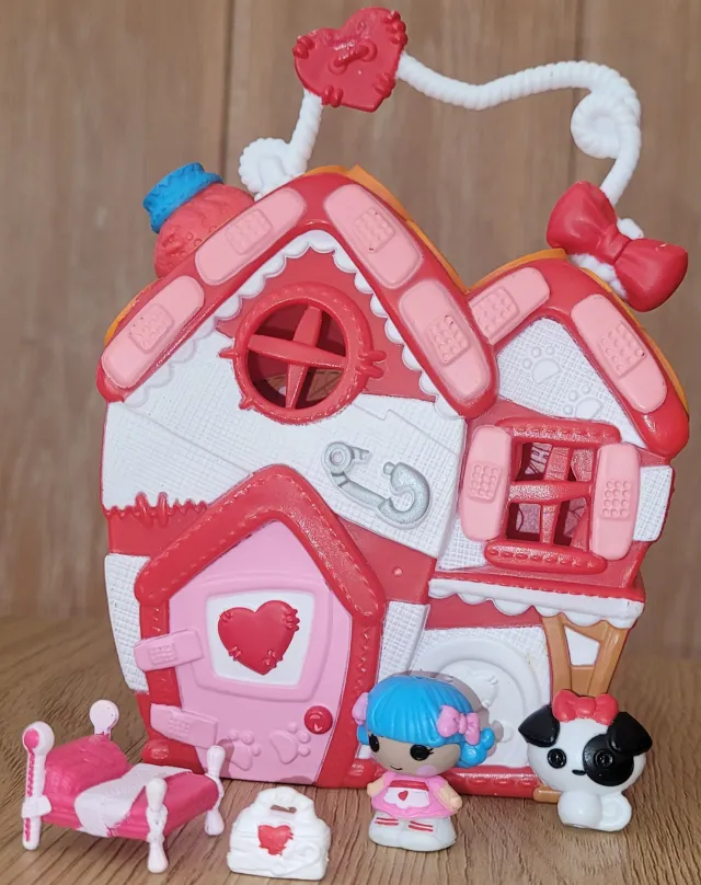 Lalaloopsy Tinies lekehus veterinær