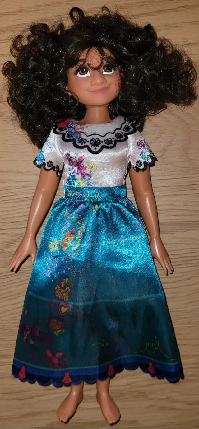 Disney Encanto Mirabel-dukke 27cm